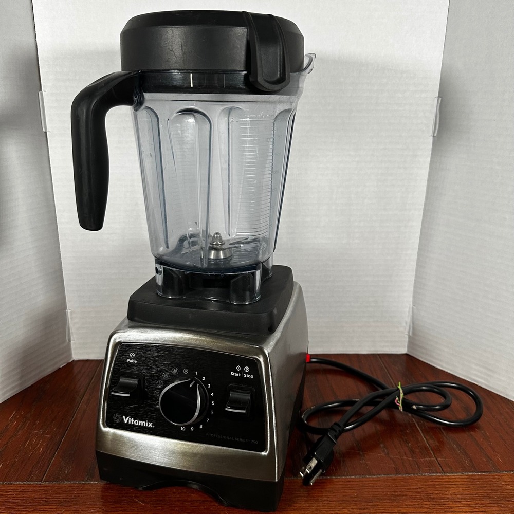 Vitamix Professional Series 750 Blender 64oz Silver Good Pre-set Programs